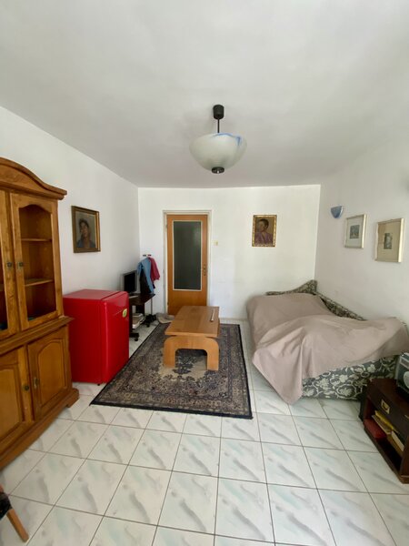 Drumul Taberei, zona 1 Mai Compozitorilor, bloc tip Z, langa Scoala 197