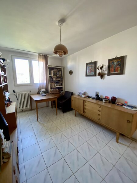 Drumul Taberei, zona 1 Mai Compozitorilor, bloc tip Z, langa Scoala 197